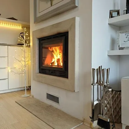 Cloud Nine דירה *